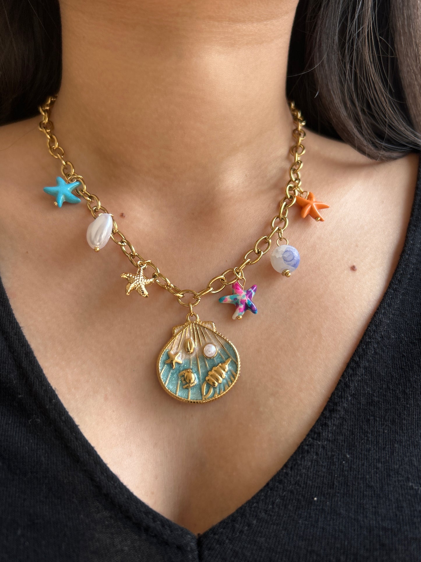 Perla Maris Charm Necklace