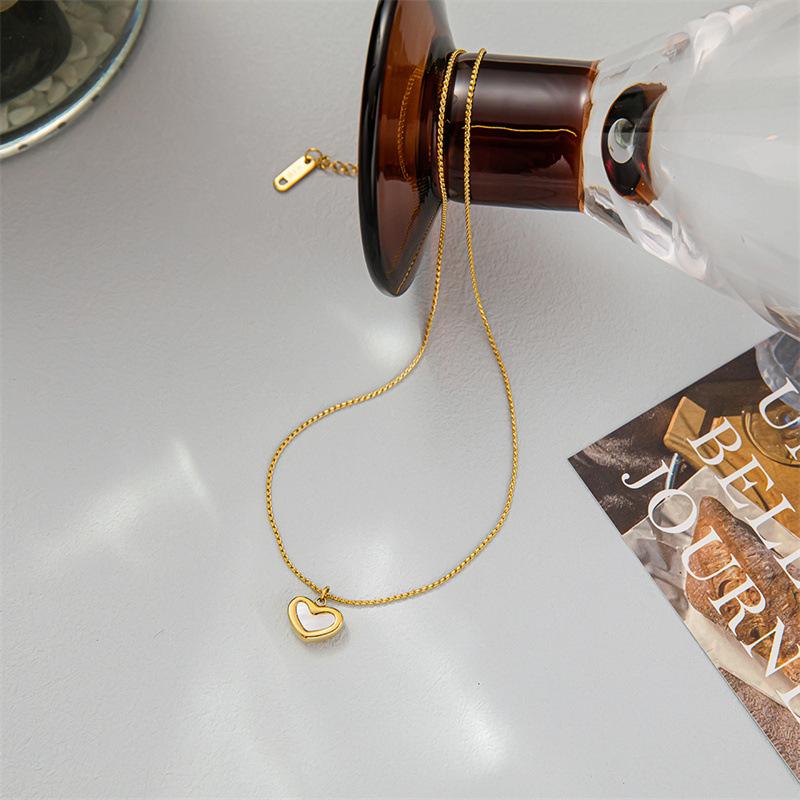 Evelyn Heart Necklace - 18K Gold Plated