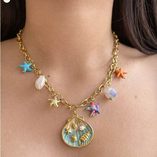 Perla Maris Charm Necklace