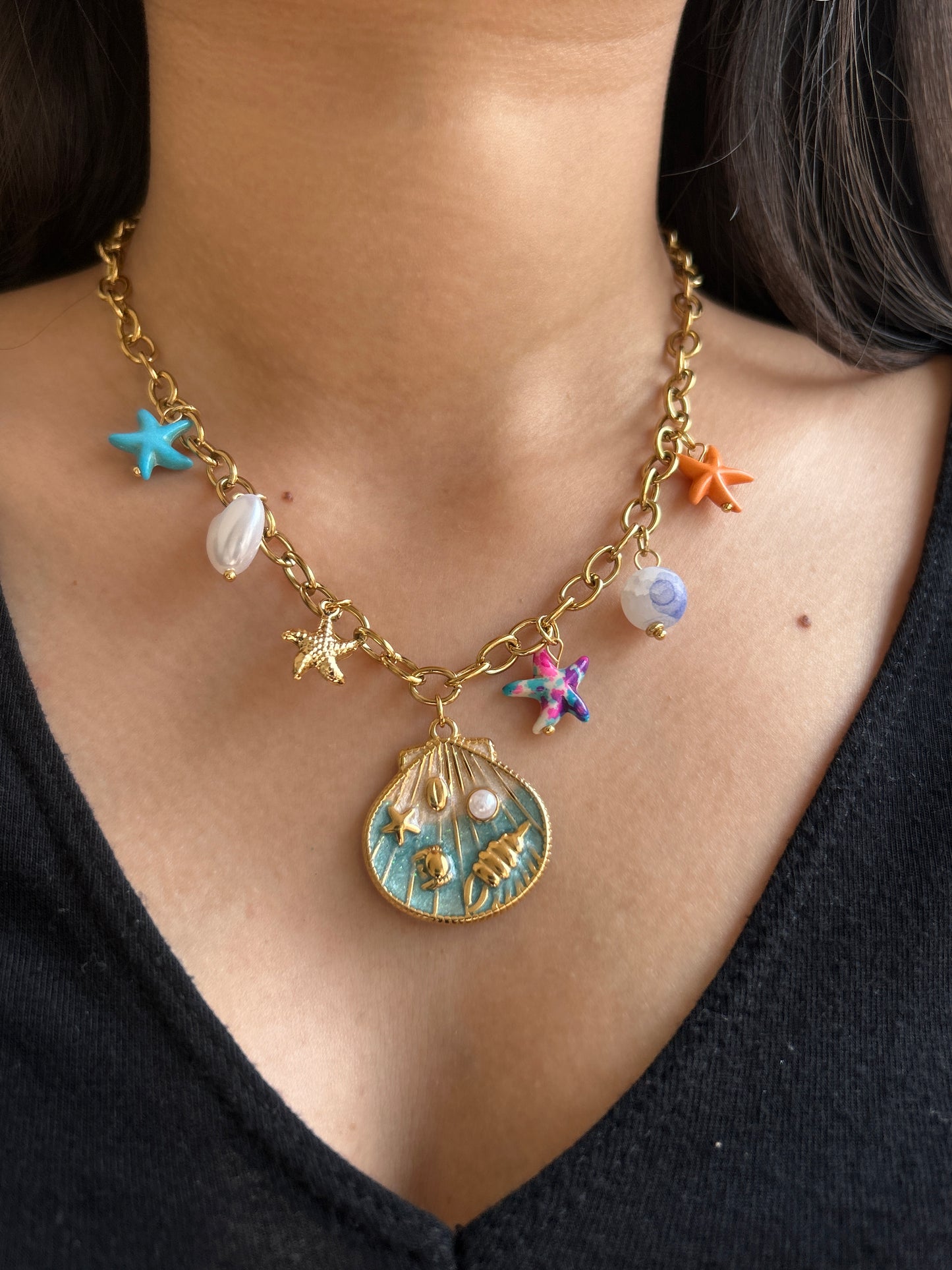 Perla Maris Charm Necklace