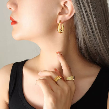 Soi Earrings